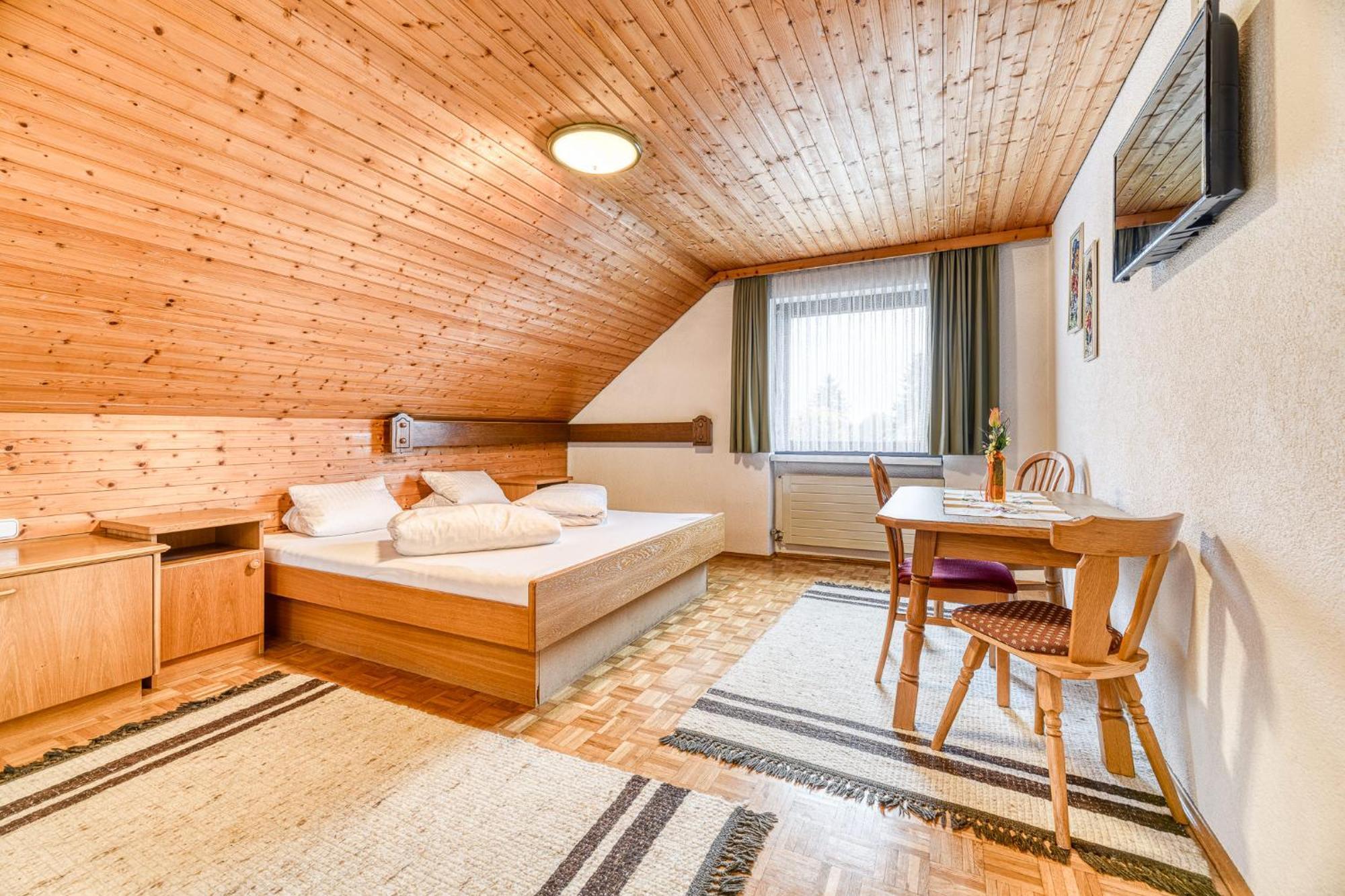 Gasthaus Hecht 회히스트 외부 사진